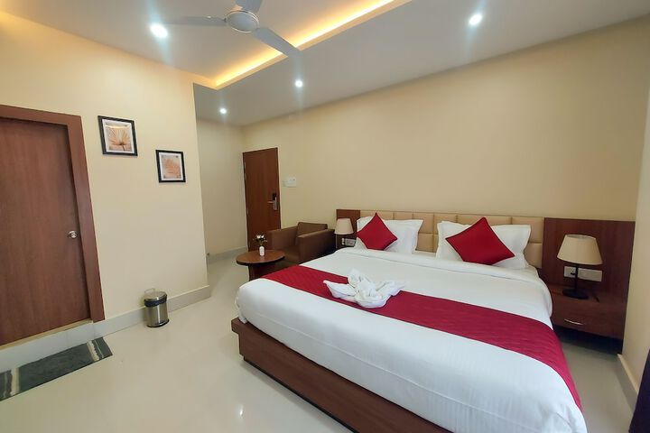 Room 8 of 20