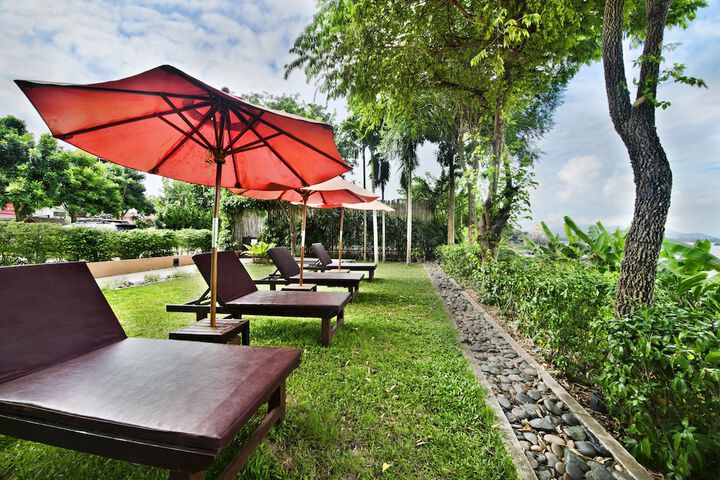 Sundeck 57 of 61