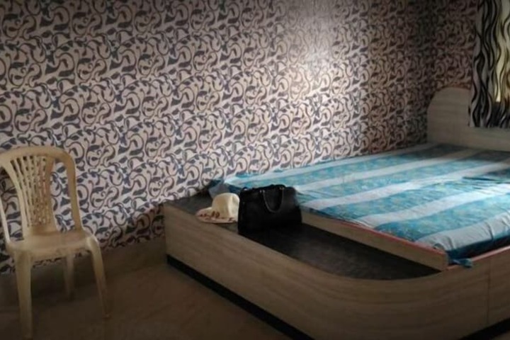 Room 3 of 6