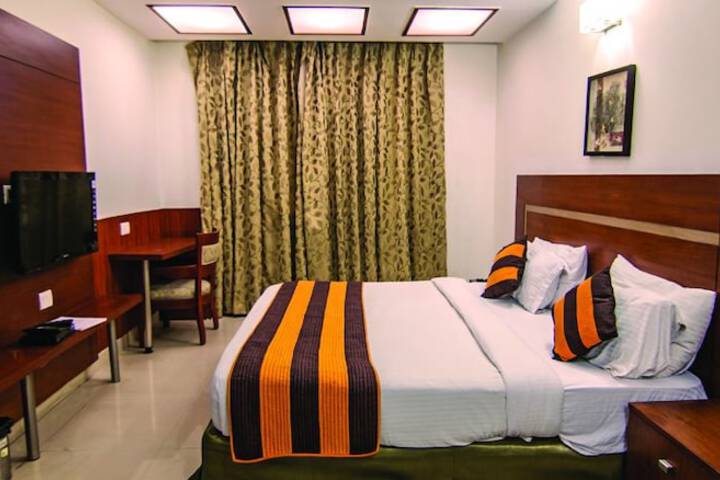 Room 11 of 49