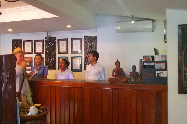 Hotel Lobby