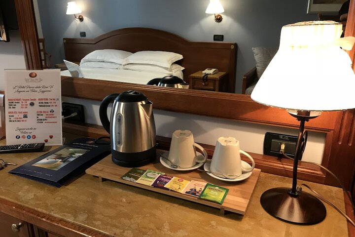 Room 6 of 56