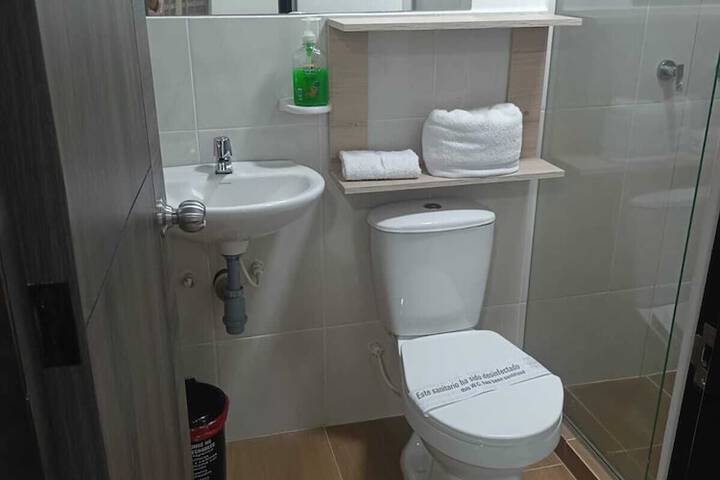Room 26 of 33