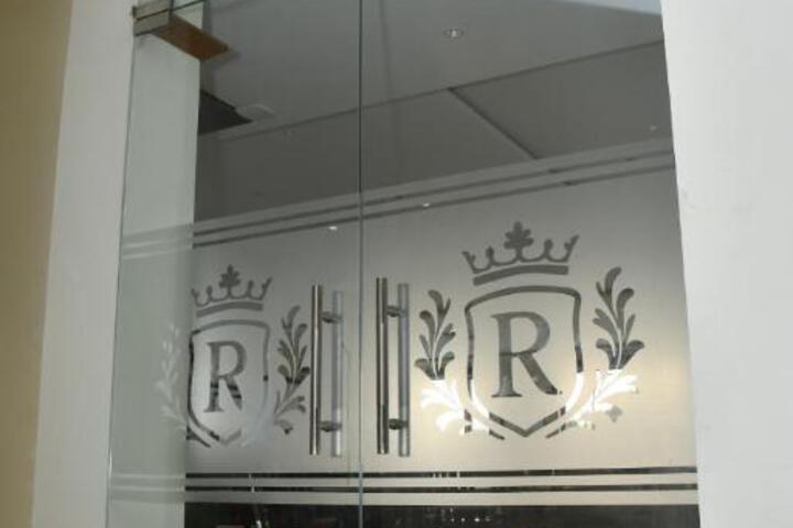 Hotel Regenta Blu