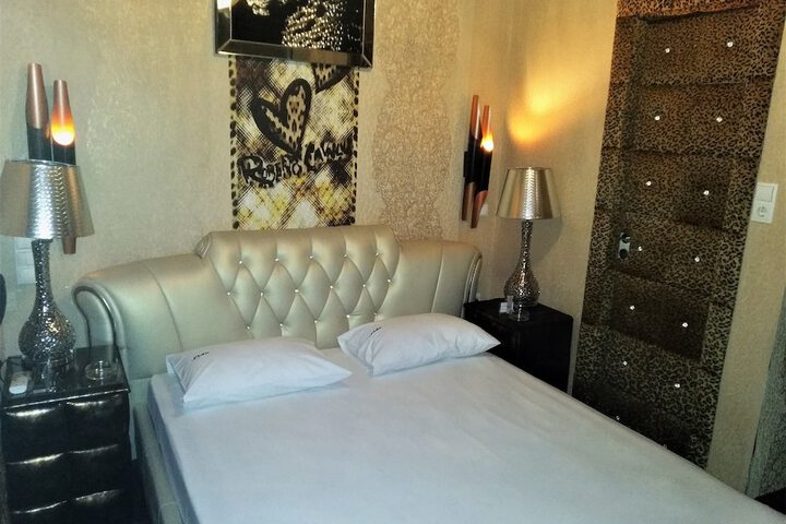 Room 93 of 139