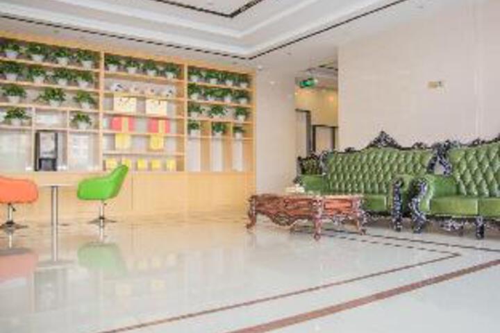 GreenTree Inn Chengde Fengning Theater Business Hotel