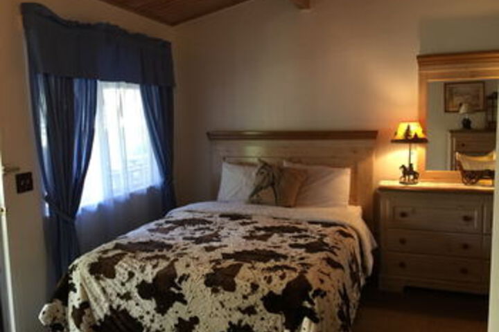 Room 10 of 35