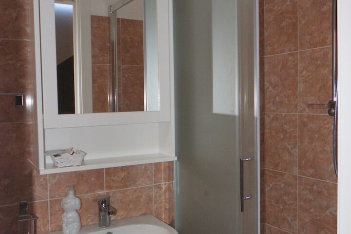Room 25 of 52