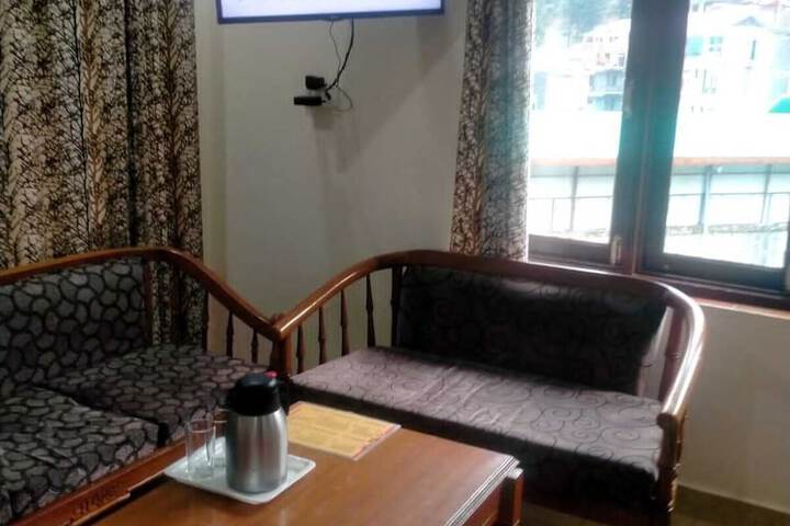 Room 20 of 28