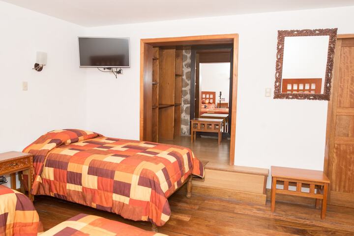 Room 14 of 77