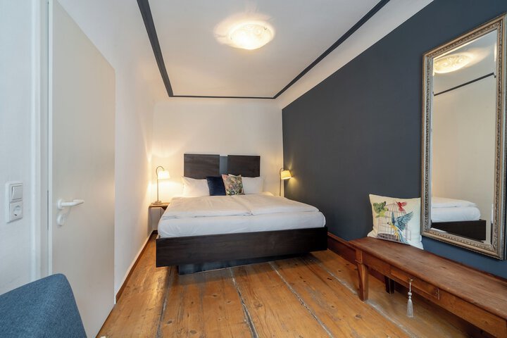 Room 34 of 64