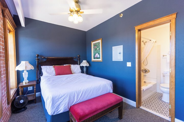 Room 67 of 120