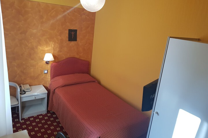 Room 14 of 59