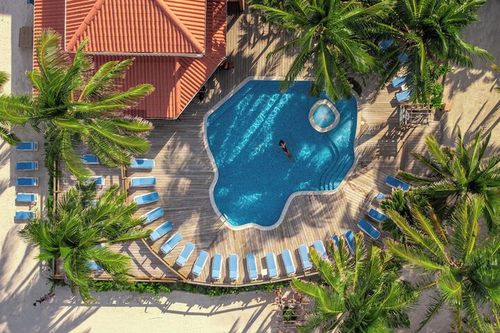 Pool 44 of 135