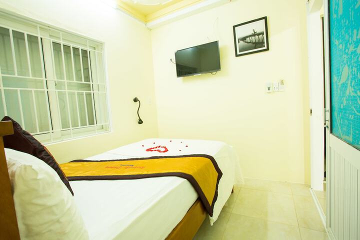 Room 4 of 39