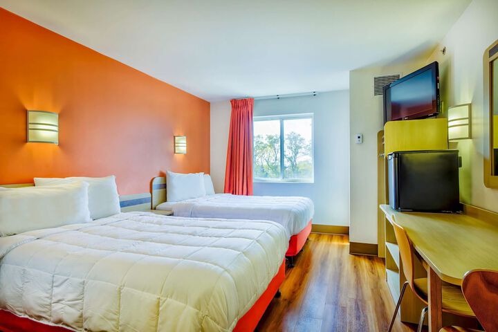 2 Double Beds (2 of 5)