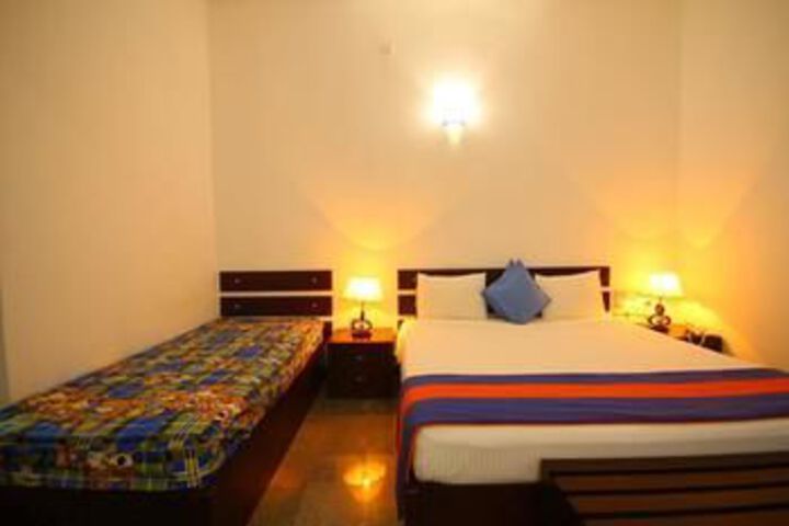 Room 7 of 10