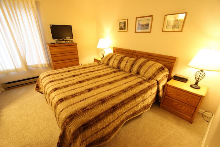 Room 3 of 21