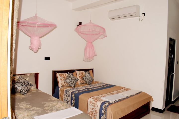 Room 13 of 75
