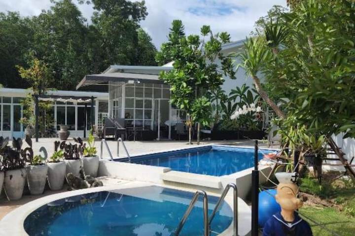 Pool 52 of 63