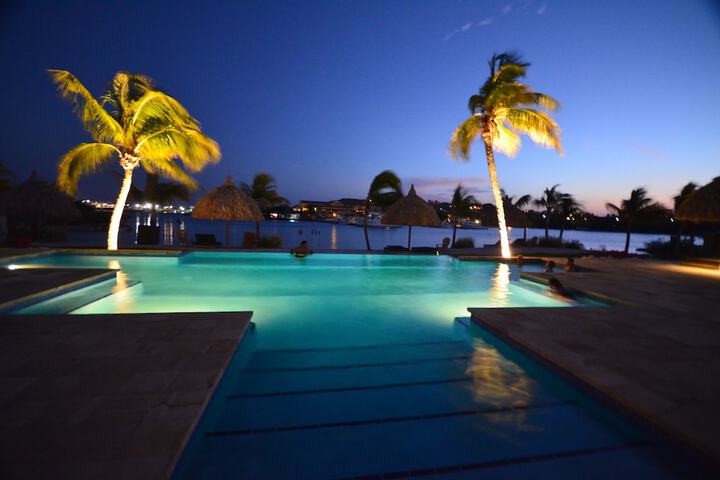 Hotel with Pool