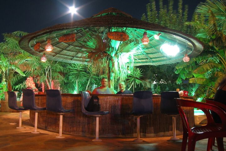 Hotel Pool