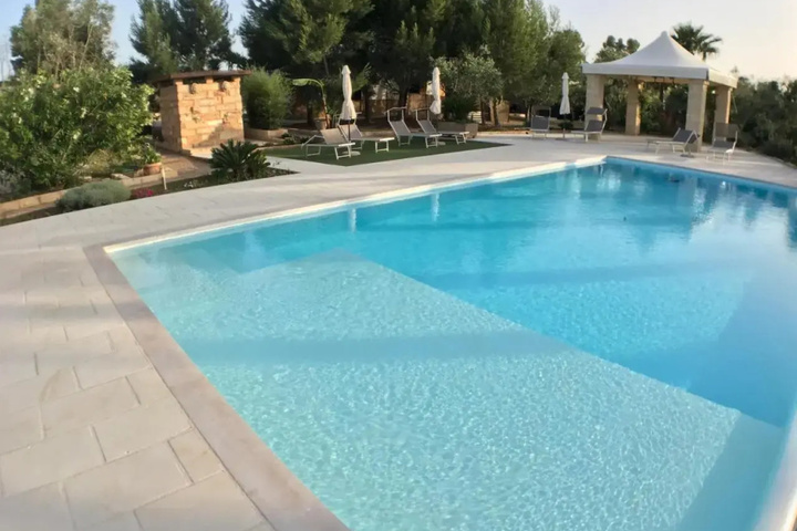 Pool 7 of 11