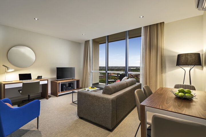 Room 14 of 32