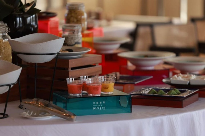 Breakfast/Coffee Service 43 of 84