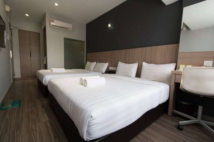 Room 8 of 43