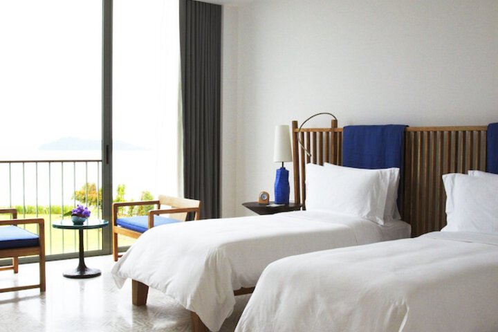 Room 43 of 254