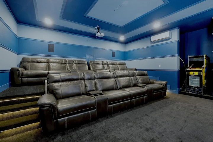 Room 11 of 29