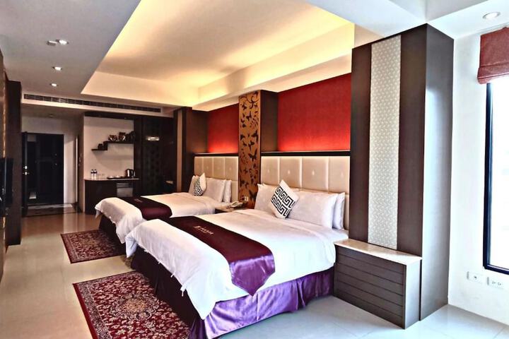 Room 7 of 45