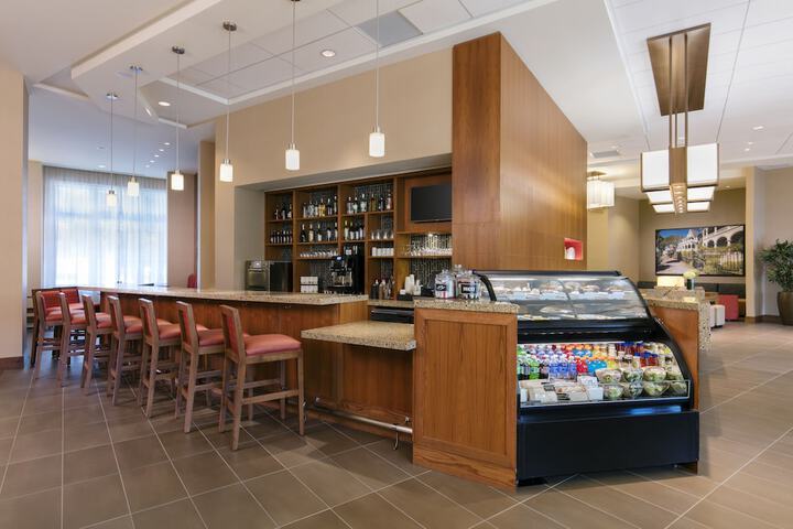 Snack bar