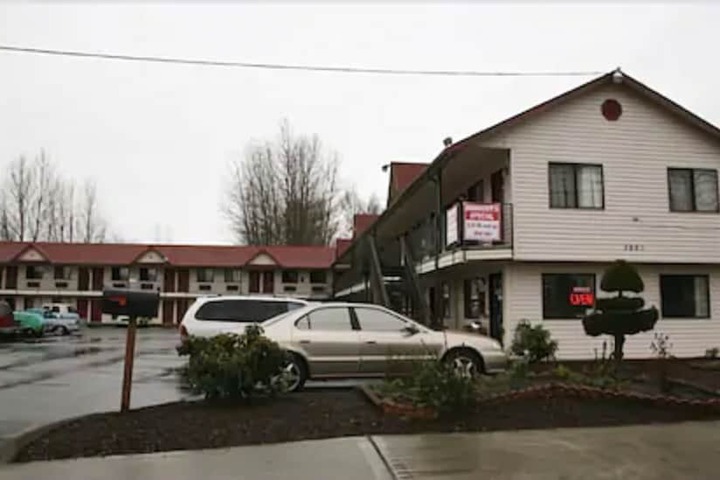 Sunshine Motel