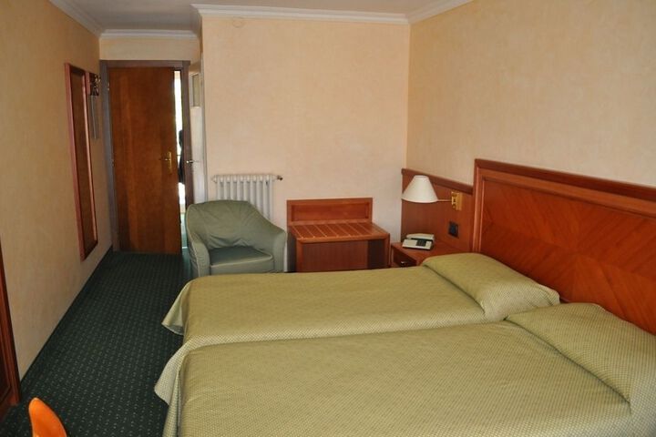 Room 19 of 69