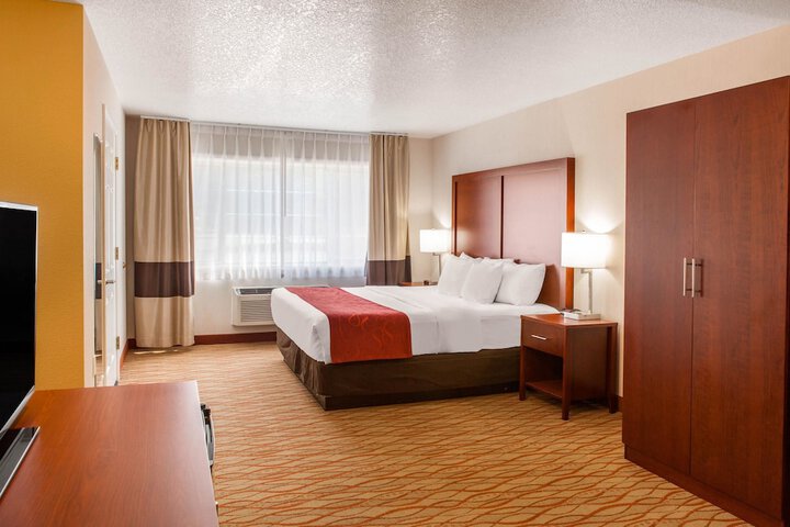 Room 15 of 95