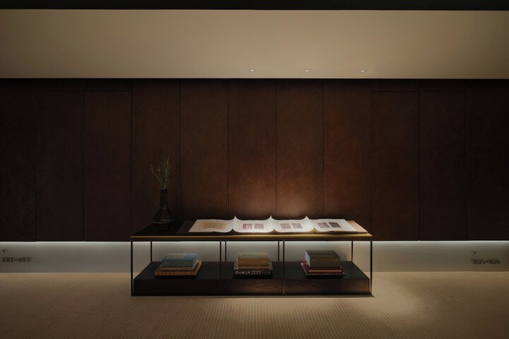Ballroom/Hall 123 of 141