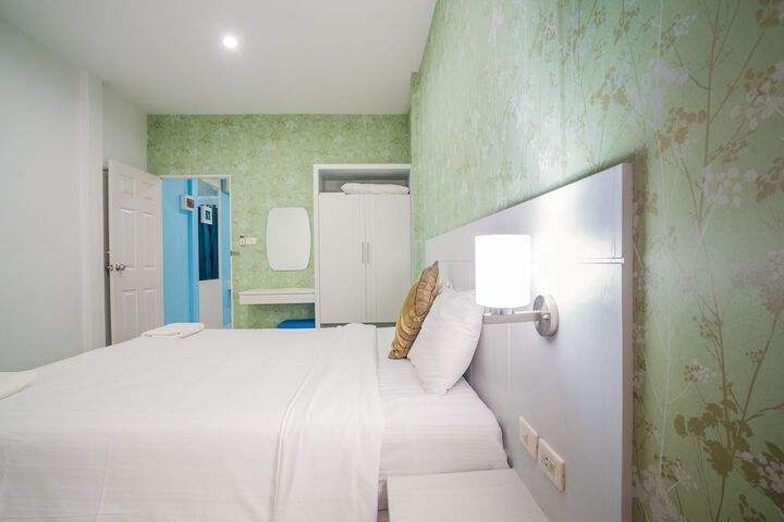 Room 26 of 135