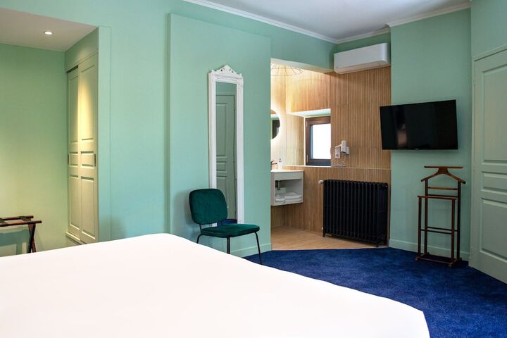 Room 26 of 71