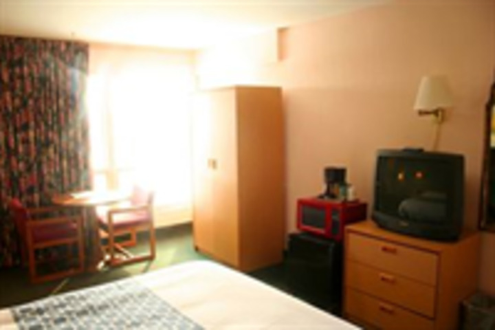 Photo of TRAVELODGE FARMINGTON