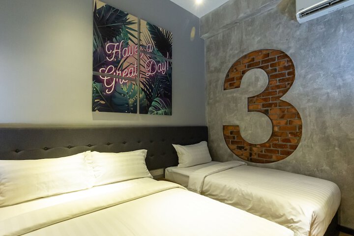 Room 8 of 45