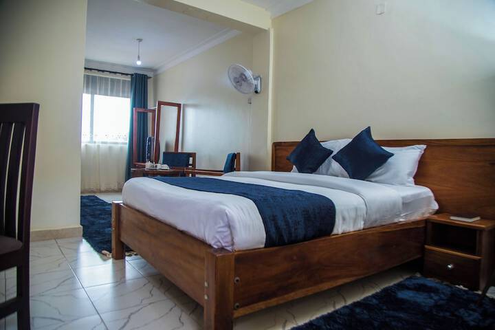 Room 4 of 61