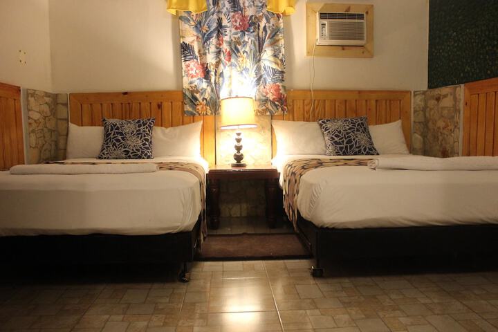 Room 6 of 52