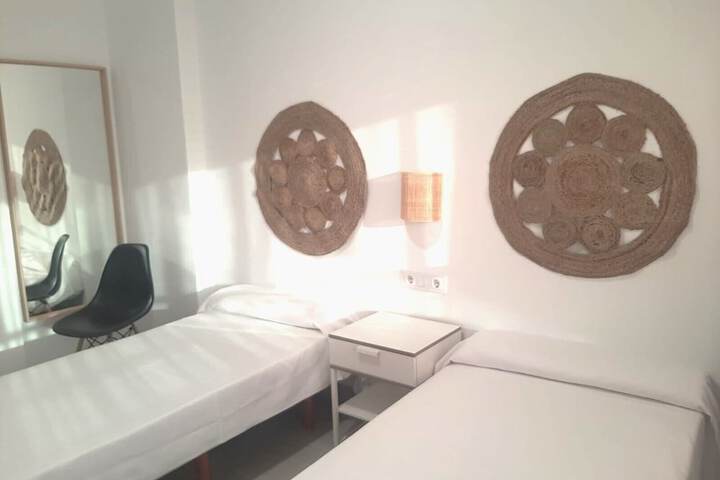 Room 18 of 48