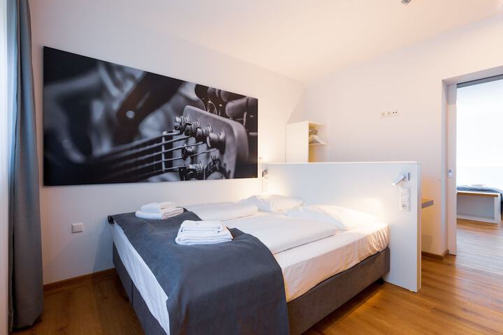 Room 10 of 44