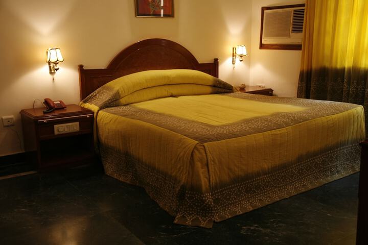 Room 13 of 56