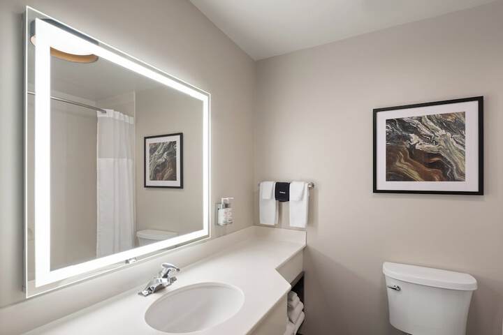 Clean Restrooms