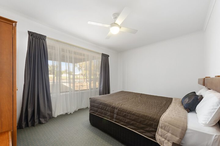 Room 7 of 49