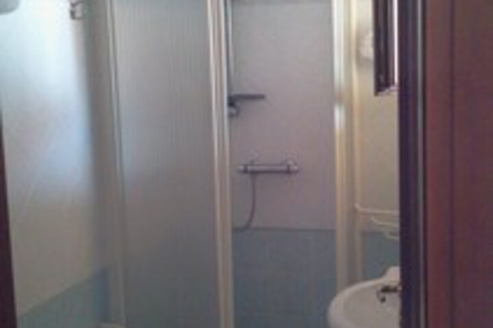 Room 4 of 21